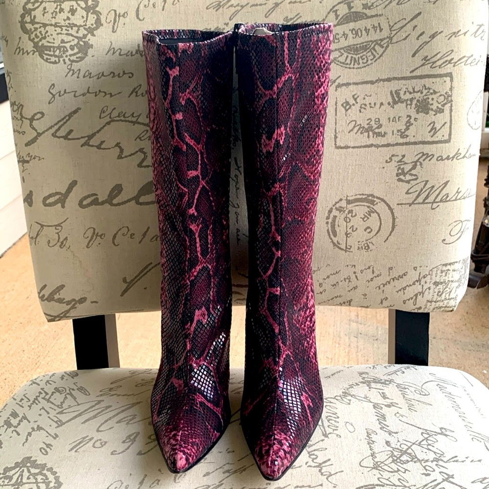 Bebe Purple Skakeskin Pointed Toe Boots